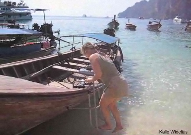 A long video documenting the sudden rise of water at Koh Phi Phi during the 2004 Indian Ocean tsunami